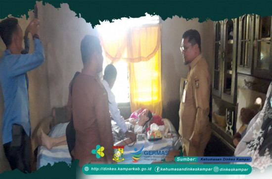 Info Warga Yang Tak Mampu Berobat Kadiskes Kampar Turun Kelokasi Yang Beralamat XIII Koto Kampar