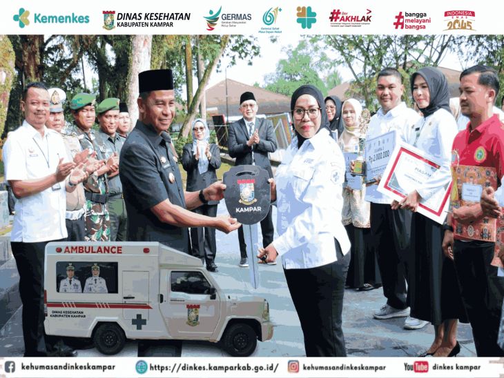 HKN ke 61 : Pemkab Kampar Serahkan 1 Unit Ambulans untuk Puskesmas Laboy Jaya