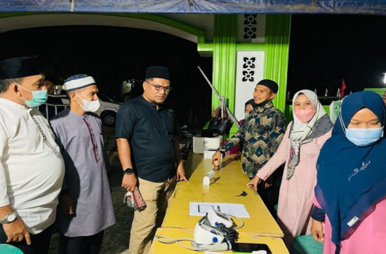 Kadiskes Tinjau Pelaksanaan Vaksin di Sela Kegiatan Safari Ramadhan