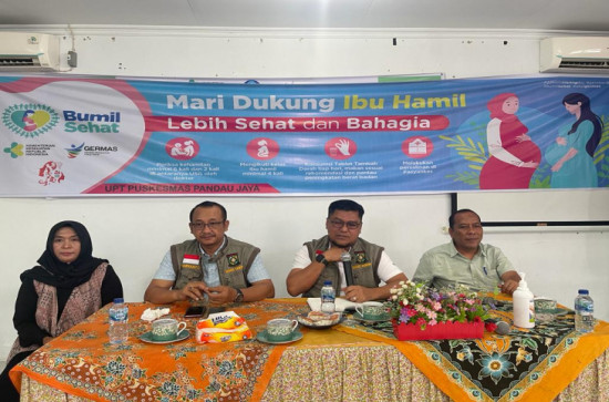 Untuk Memastikan Kesehatan Kepada Masyarakat, Kadiskes Kampar Sidak di Puskesmas Pandau Jaya.