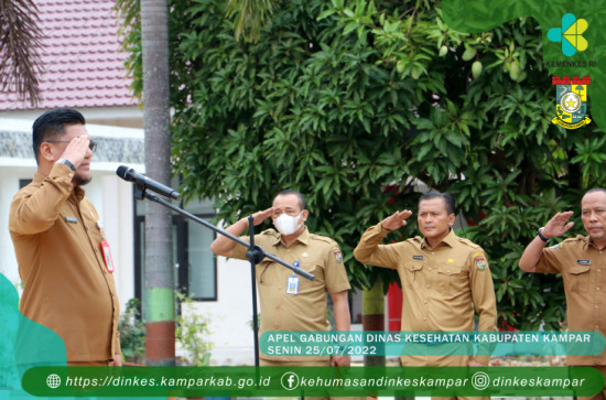 Pimpin Apel Gabungan  Dikuti Seluruh Kepala Puskesmas Se-Kabupaten Kampar